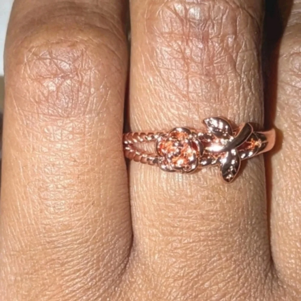 Lovely Rose Golden Intricate Detailed Rose Floral Ring